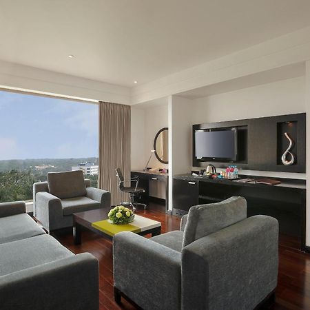 Crowne Plaza Pune City Centre By Ihg Exteriör bild